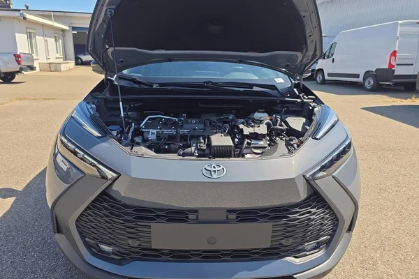 Toyota C-HR Hybrid (HEV) (2026) — foto 20 van 27