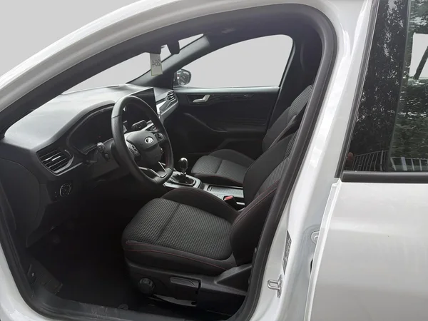 Ford Focus (2024) — foto 15 van 16
