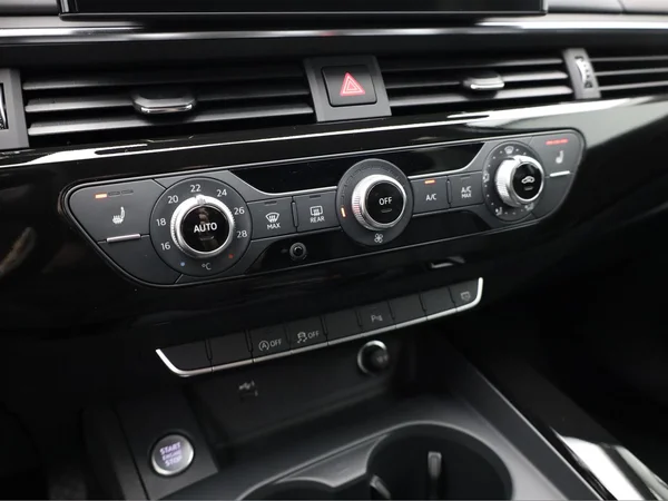 AUDI A4 Dsl (2021) — foto 8 van 19