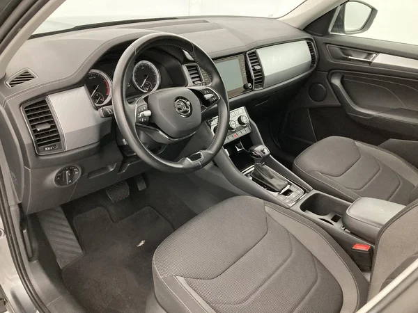 SKODA Kodiaq (2022) — foto 7 van 36