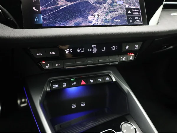 AUDI A3 Sportback (2025) — foto 11 van 24