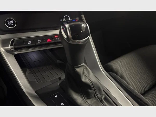 Audi Q3 (2025) — foto 10 van 24