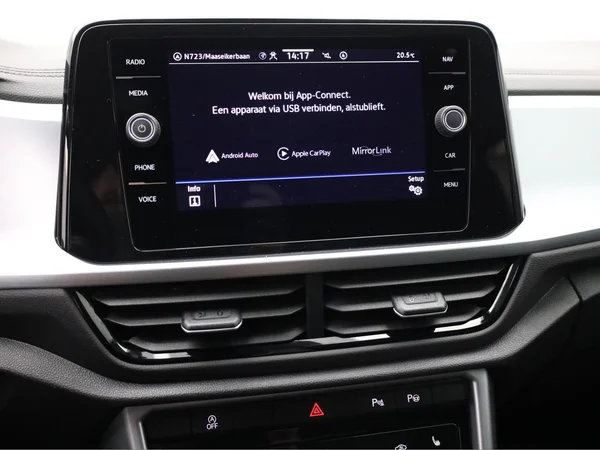 VOLKSWAGEN T-Roc (2022) — foto 10 van 19