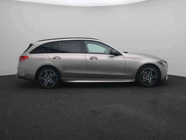 MERCEDES-BENZ Classe C SW PHEV (S206) (2022) — foto 13 van 18