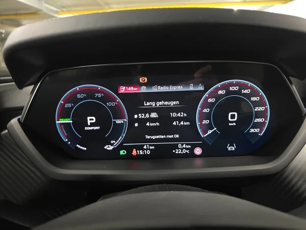 AUDI S e-tron GT (2025) — foto 18 van 23