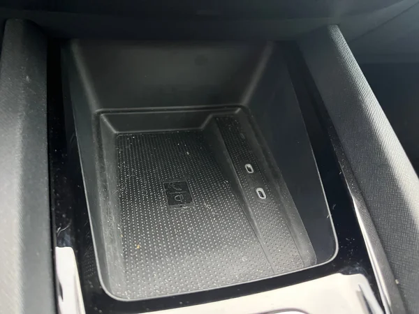 SKODA Octavia Combi (2024) — foto 16 van 24