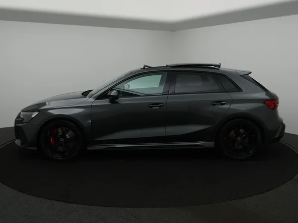 Audi RS3 (2025) — foto 8 van 31