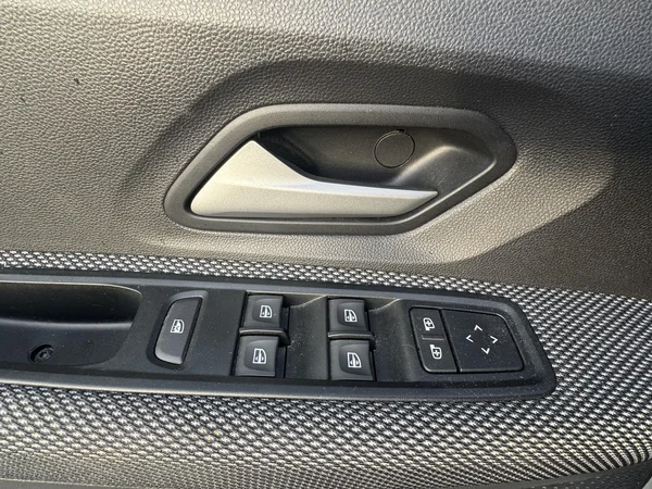 Dacia Sandero (2024) — foto 8 van 22