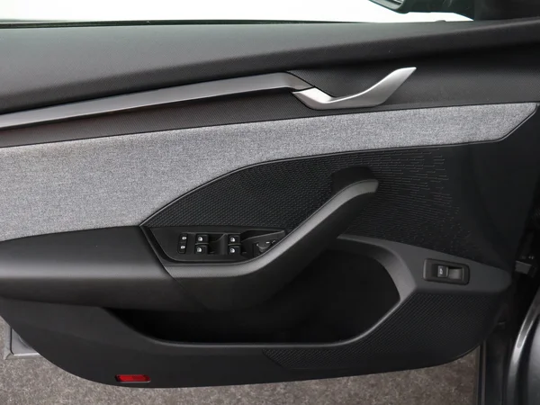 SKODA Octavia Combi (2024) — foto 10 van 20