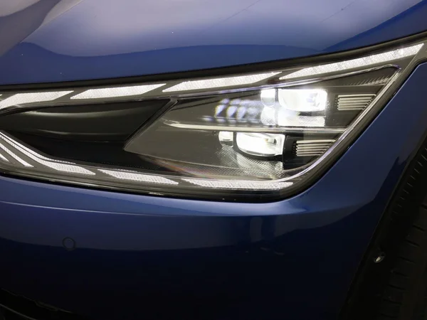 Kia EV6 (2023) — foto 7 van 48