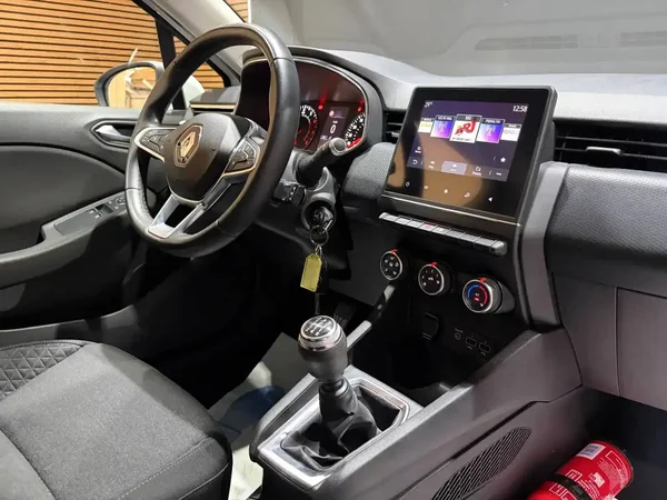 Renault Clio (2019) — foto 6 van 22