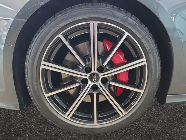 AUDI A6 Avant (2025) — foto 10 van 15