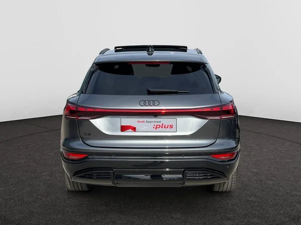 AUDI Q6 e-tron (2025) — foto 15 van 22