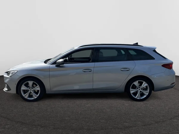 SEAT Leon ST (2023) — foto 8 van 24