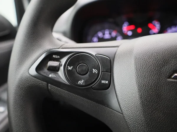 Opel Combo Life (2022) — foto 14 van 34