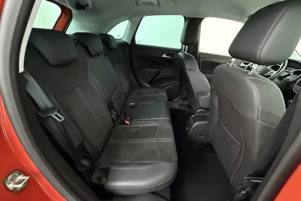 Opel Crossland (2022) — foto 4 van 24