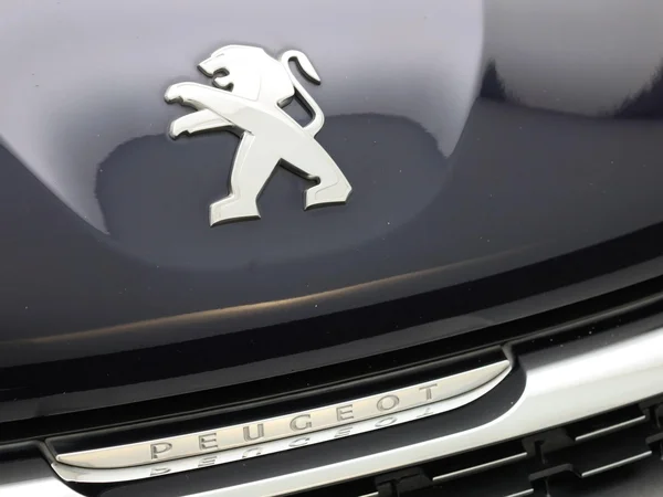 Peugeot 208 (2019) — foto 24 van 36