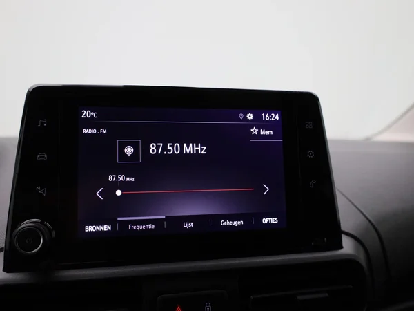 Opel Combo Life (2023) — foto 4 van 35