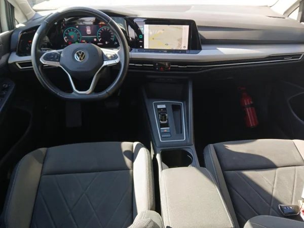 VOLKSWAGEN Golf VIII SW (2022) — foto 17 van 19