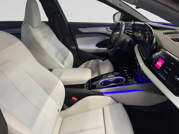AUDI A6 Avant (2025) — foto 4 van 24