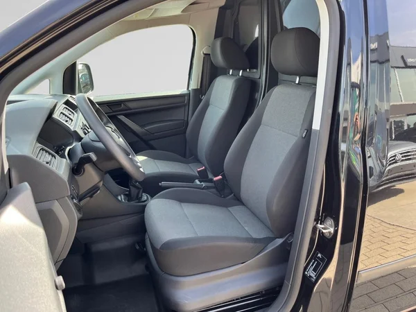 VOLKSWAGEN Caddy Van (2017) — foto 12 van 17