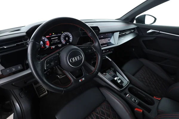 Audi S3 (2023) — foto 2 van 16