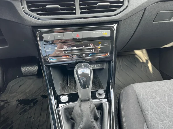 VOLKSWAGEN T-Cross (2026) — foto 4 van 19