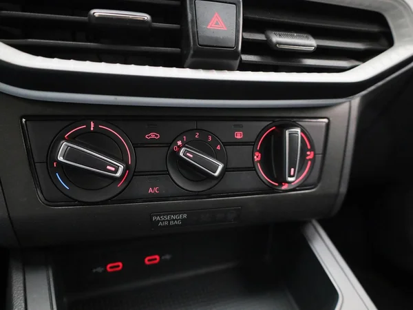 SEAT Ibiza (2023) — foto 19 van 34
