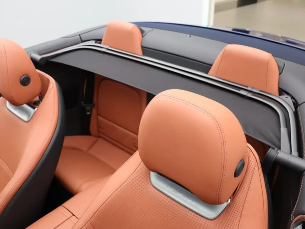 Mercedes-Benz SL (2025) — foto 16 van 34