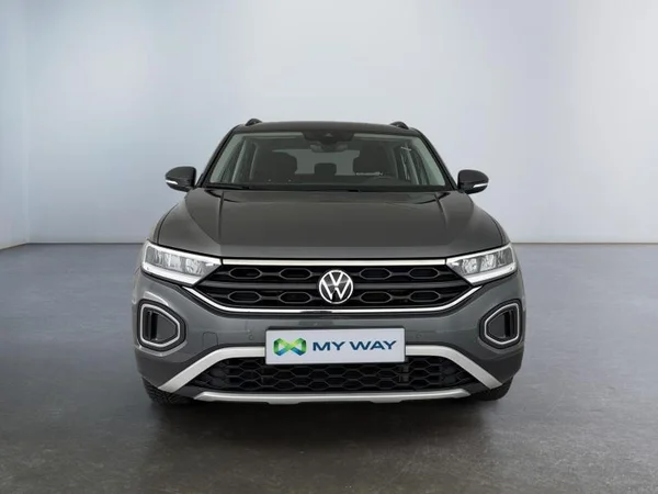 VOLKSWAGEN T-Roc (2024) — foto 18 van 24