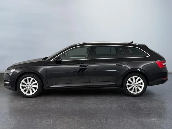 SKODA Superb Combi Dsl (2023) — foto 25 van 29