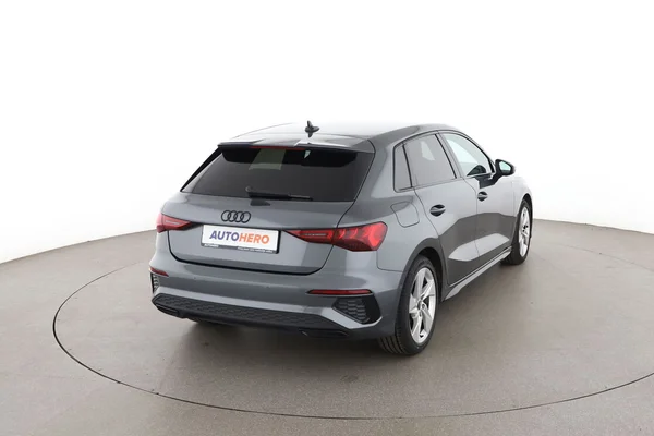 Audi A3 (2022) — foto 12 van 16