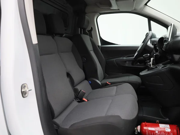 Opel Combo (2023) — foto 30 van 38