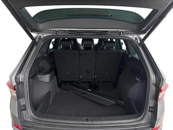 SKODA Kodiaq (2023) — foto 9 van 17