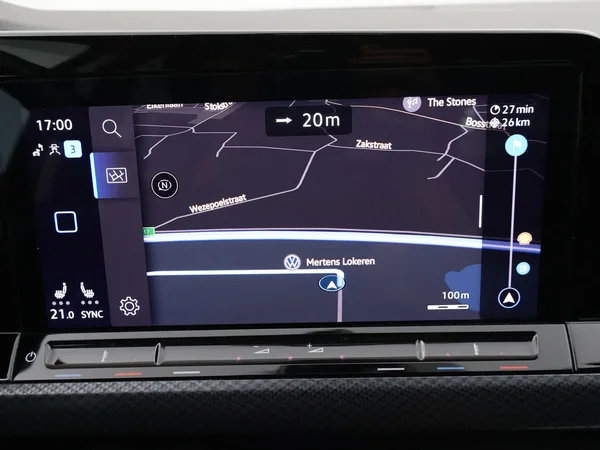 Volkswagen Golf (2021) — foto 6 van 28