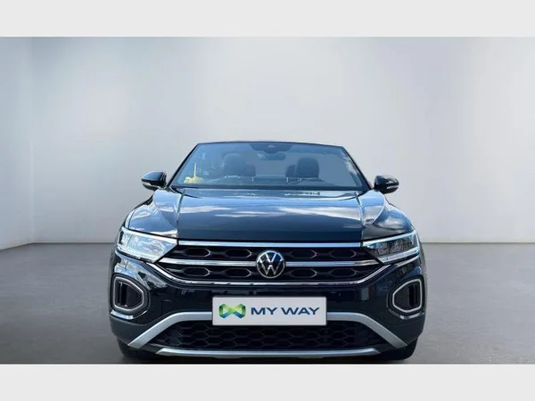 Volkswagen T-Roc Cabriolet (2023) — foto 23 van 36