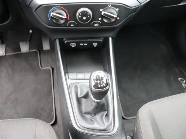 Hyundai i20 (2024) — foto 3 van 18