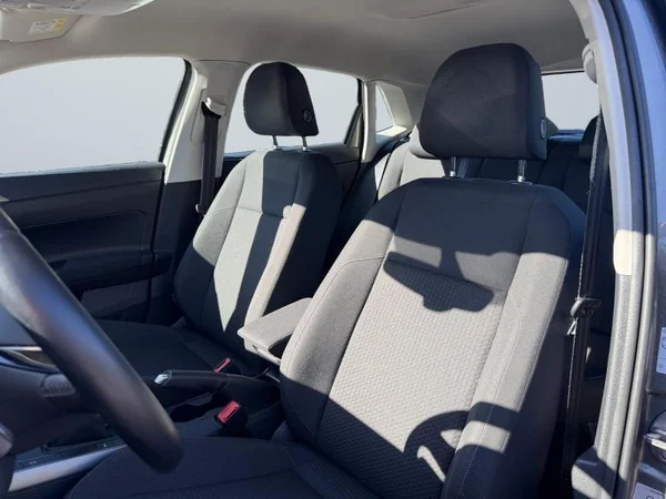VOLKSWAGEN Polo Dsl (2018) — foto 2 van 31