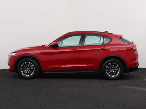Alfa Romeo Stelvio (2020) — foto 12 van 27