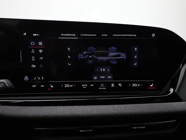AUDI A5 Avant e-hybrid (PHEV) (2025) — foto 13 van 23