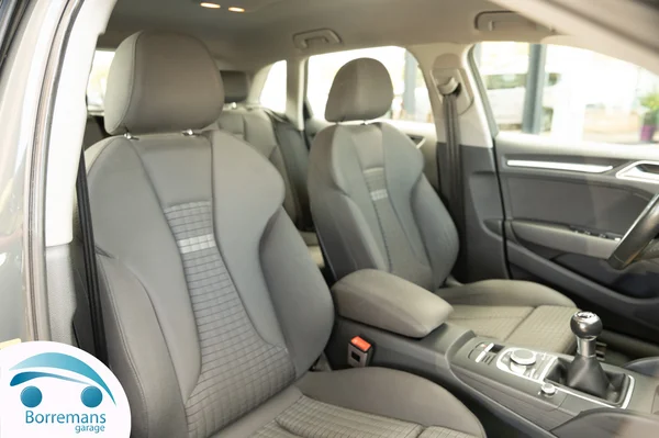 Audi A3 (2017) — foto 39 van 41