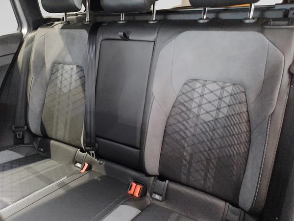 VOLKSWAGEN Golf VIII SW (2024) — foto 9 van 22