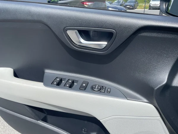 KIA Stonic (2024) — foto 19 van 20