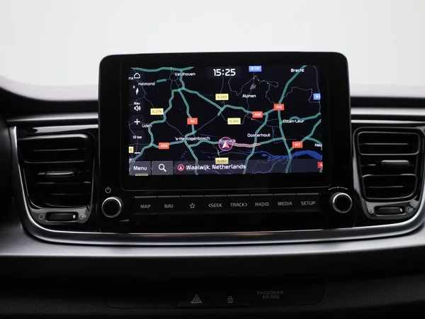 Kia Rio (2023) — foto 10 van 35