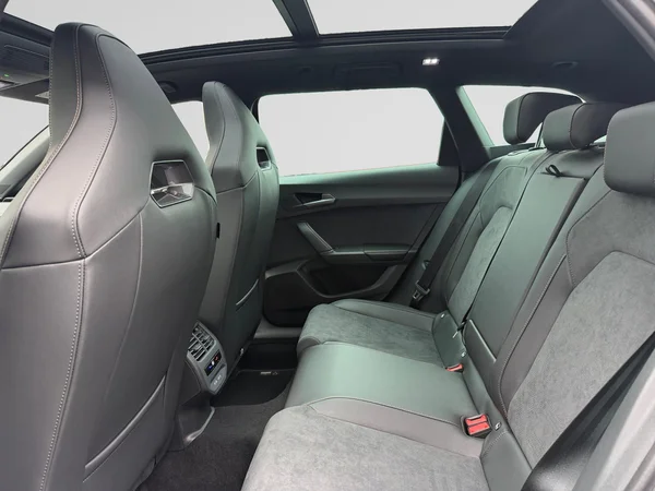 CUPRA Leon ST (2026) — foto 5 van 21