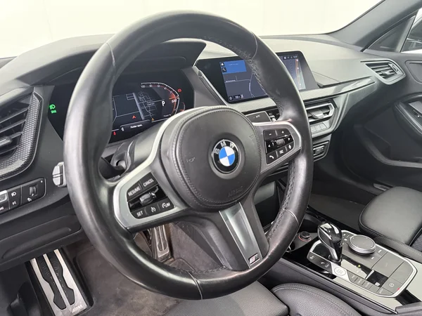BMW 218 (2021) — foto 10 van 24