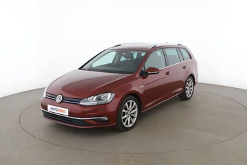 Volkswagen Golf a655d932-23ae-4e38-8342-3d795e4471d4