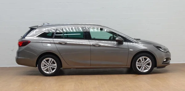 Opel Astra (2017) — foto 15 van 20