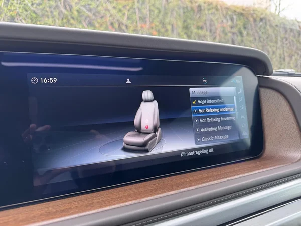 Mercedes-Benz G-Klasse (2022) — foto 9 van 28
