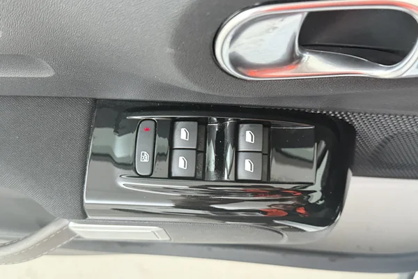 Citroen C3 (2022) — foto 5 van 19